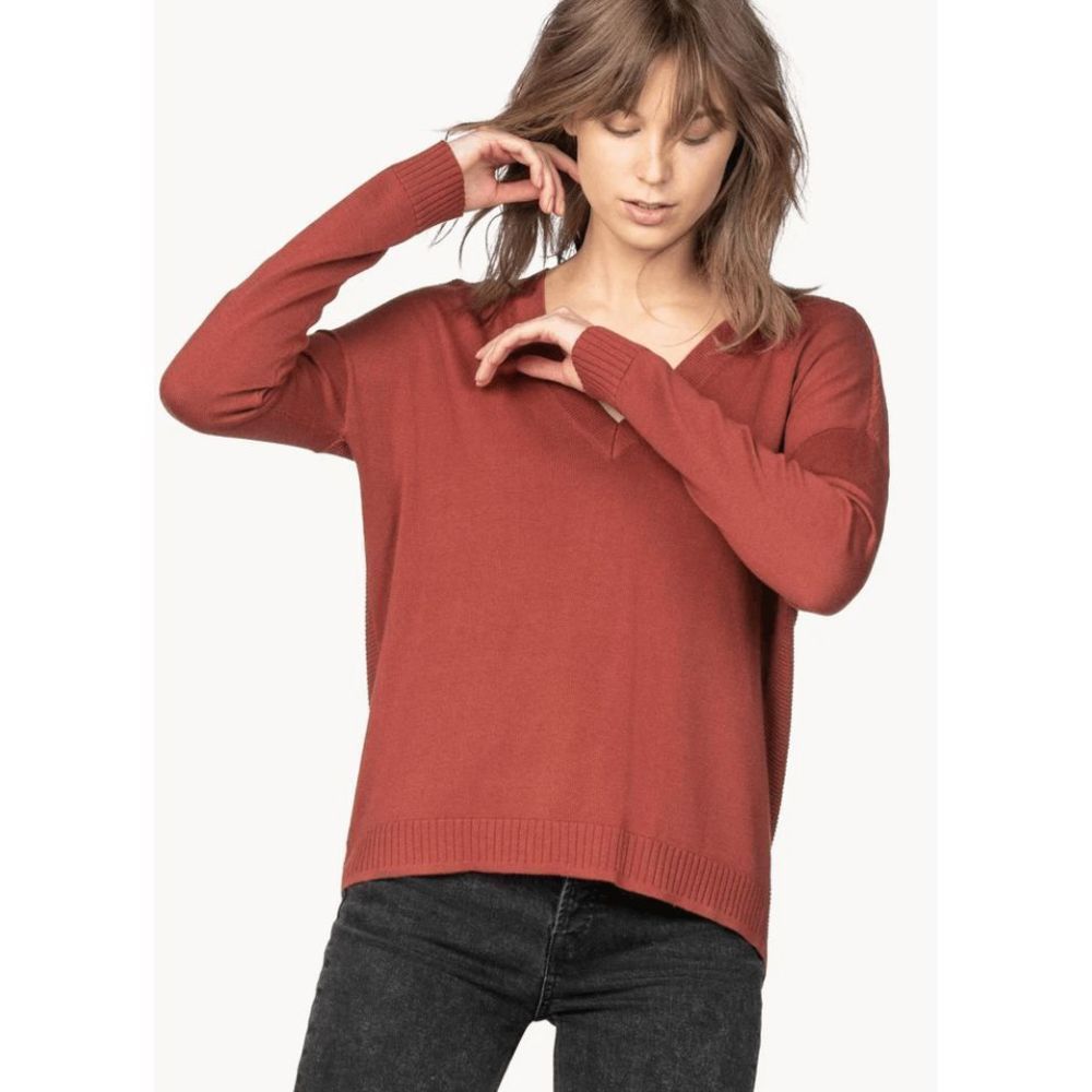 Lilla P 🐾 Red / Orange Knit V Neck Sweater Size Large, MSRP $158